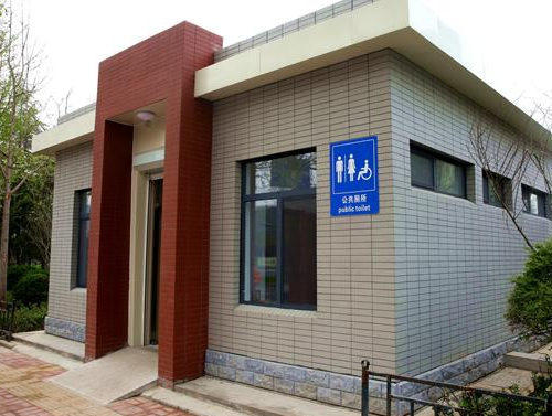 北京封控区内，公厕不能两人以上同时如厕，这对疫情防控有哪些帮助？