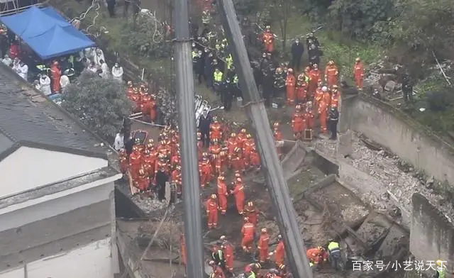 重庆食堂垮塌已救出多人，有多少人因此次事故受伤？