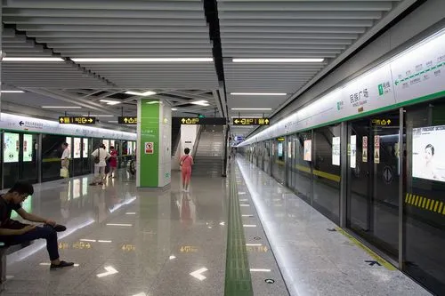 上海地铁一乘客身亡，事故发生时的具体情况是怎样的？