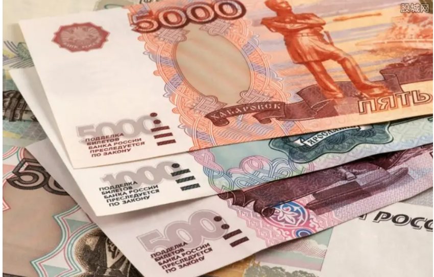 中俄以本币结算费用，1卢布等于1元人民币是误读，那么等于多少人民币？