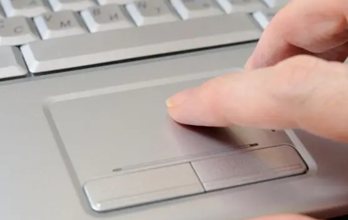 笔记本触摸板如何使用？