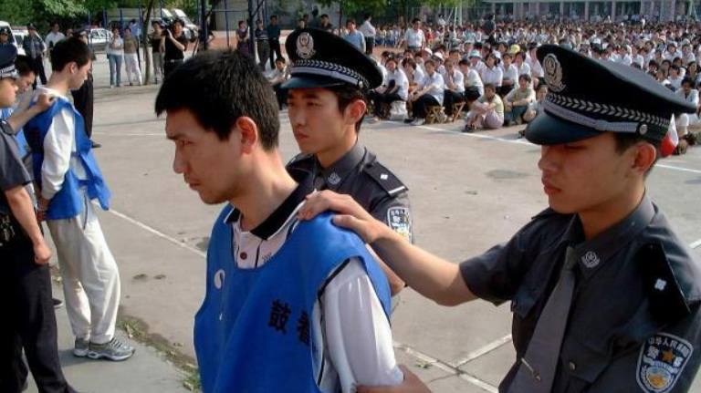 江西吉安中院通报16岁少年遭围殴反杀案，案件中哪些细节值得关注？