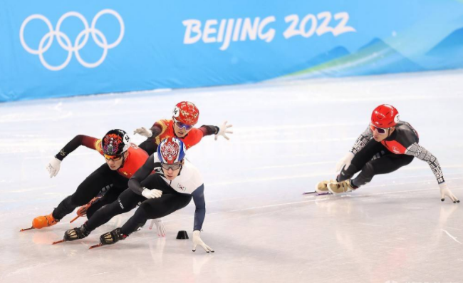 北京冬奥会男子1000米半决赛，黄大宪、刘少林为什么被判犯规？